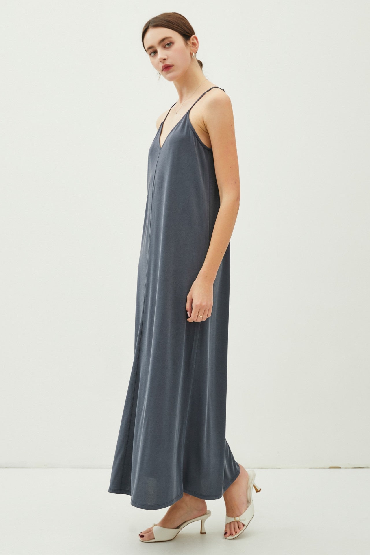 SURFWORLD - MODAL V-NECK ADJUSTABLE STRAP MAXI DRESS - Charcoal Dress