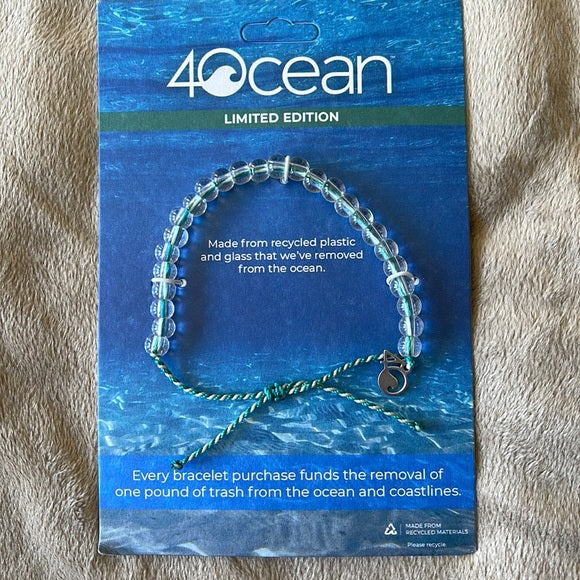 4Ocean beaded bracelets - Anniversary - Signature - Polar Bear - Limited Edition Jewelry Limited Edition Adjustable